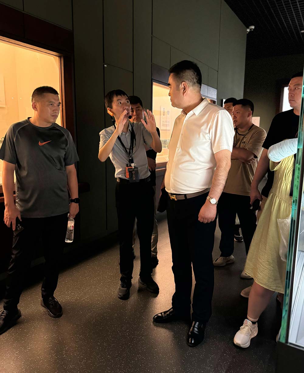 辽宁百年董氏随同营口市区政协到沈阳参观正风肃纪反腐展览，视觉盛宴+心灵洗礼！ 